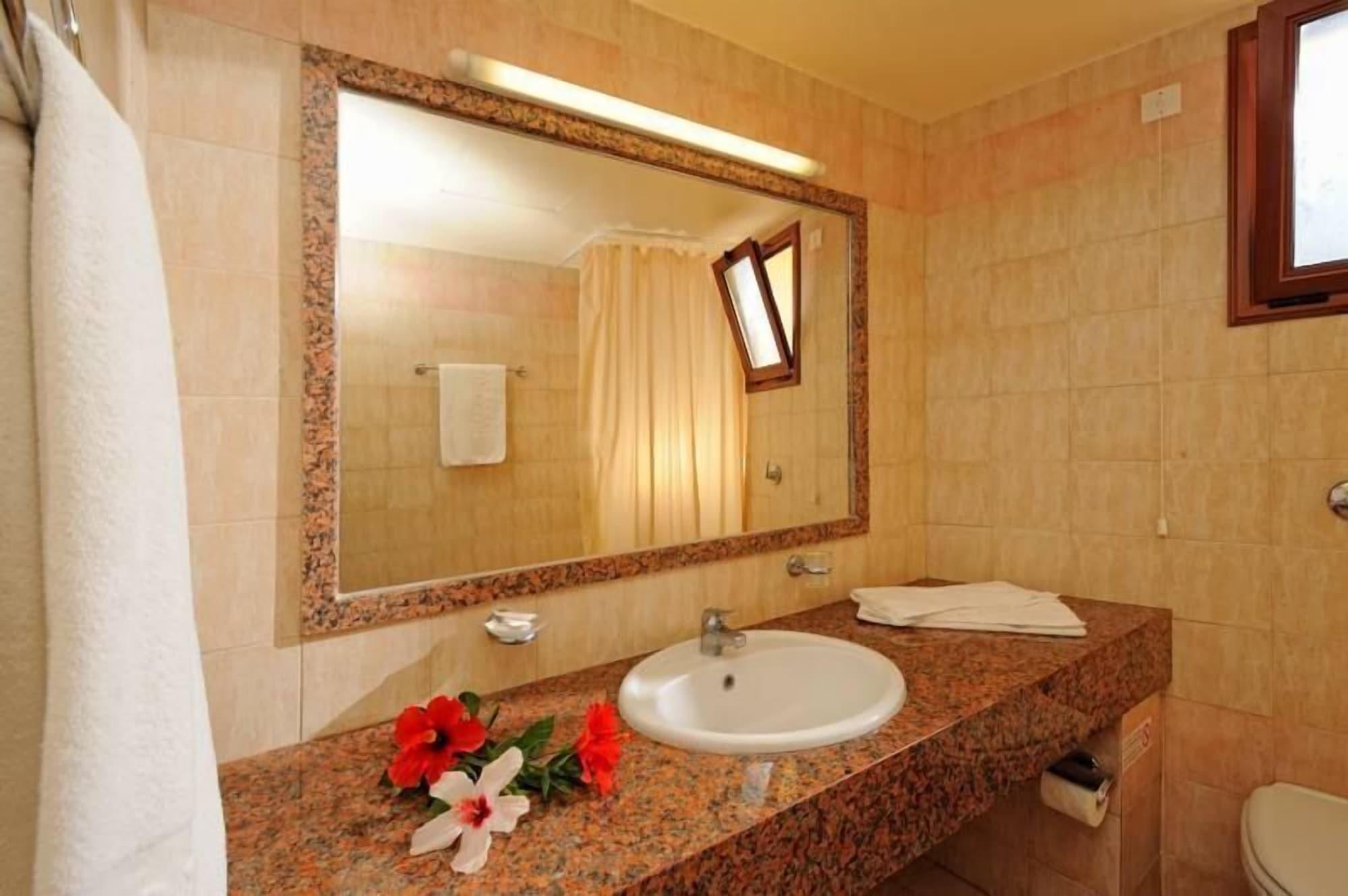 Maria Lambis Aparthotel Stalida Exterior photo